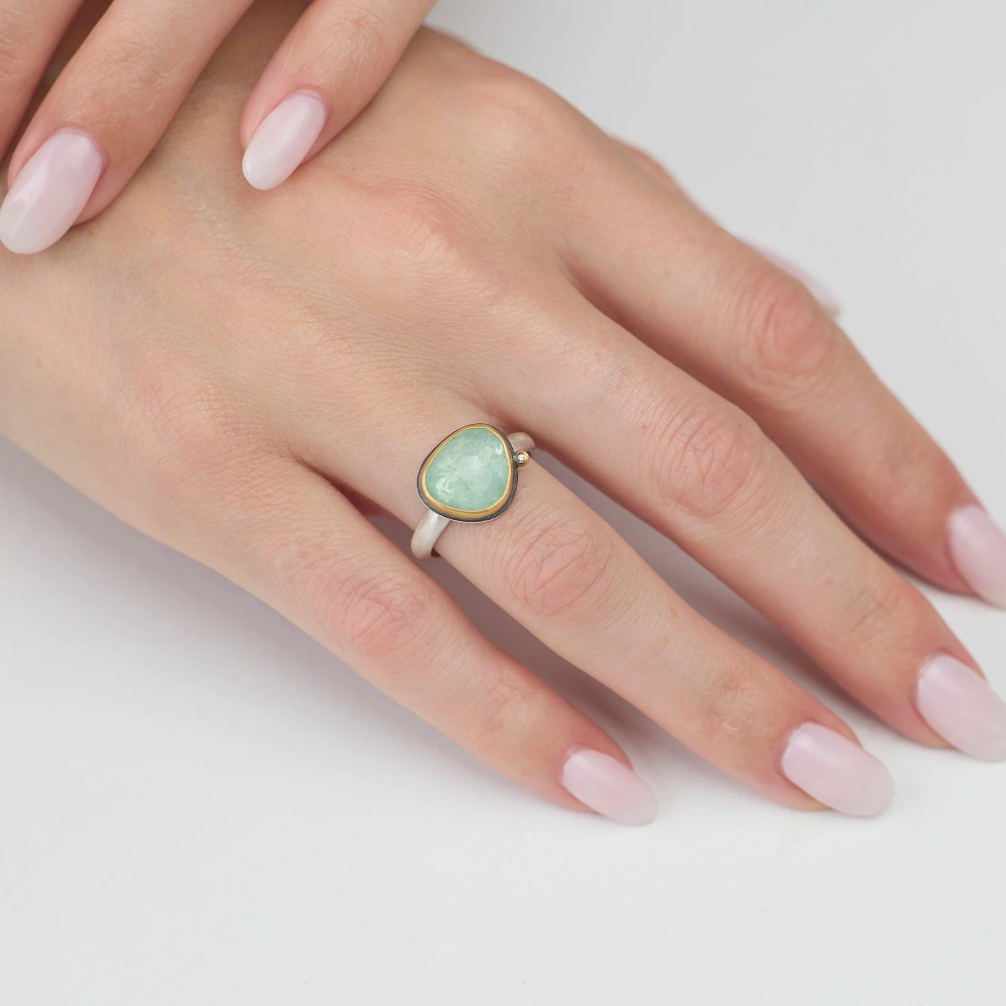 Beryl Ring with Diamond - Image 2