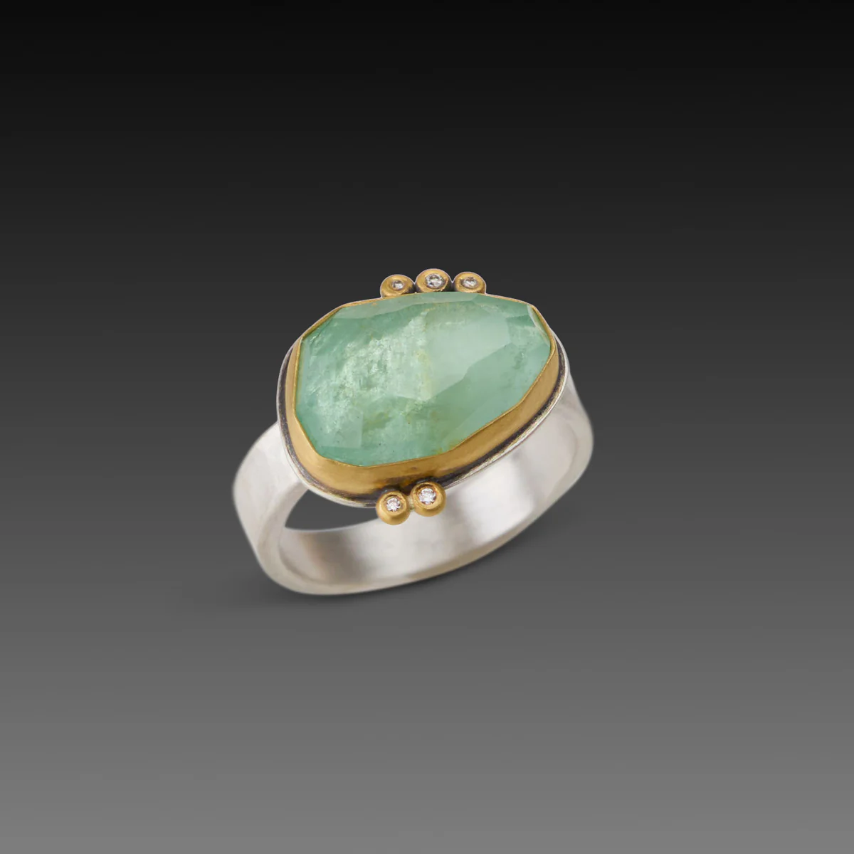 Beryl Ring with Diamonds - Image 3