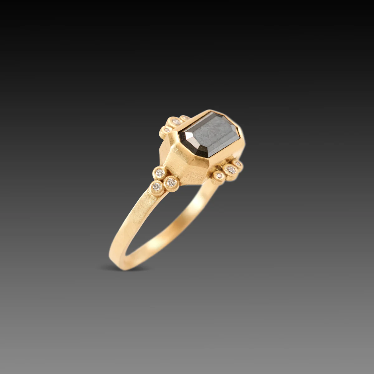 Black Diamond Tablet Ring - Image 3