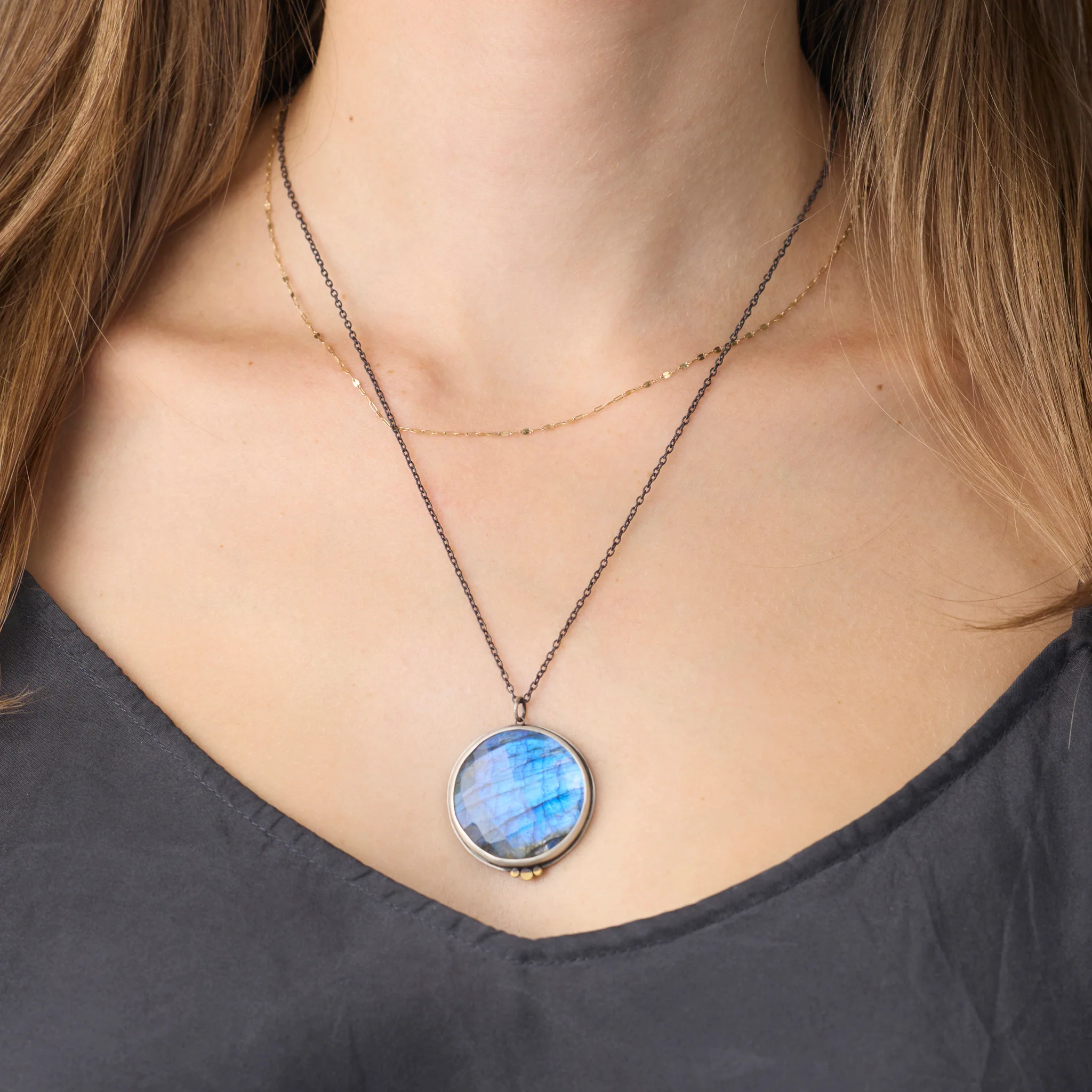 Glowing Labradorite Necklace - Image 2