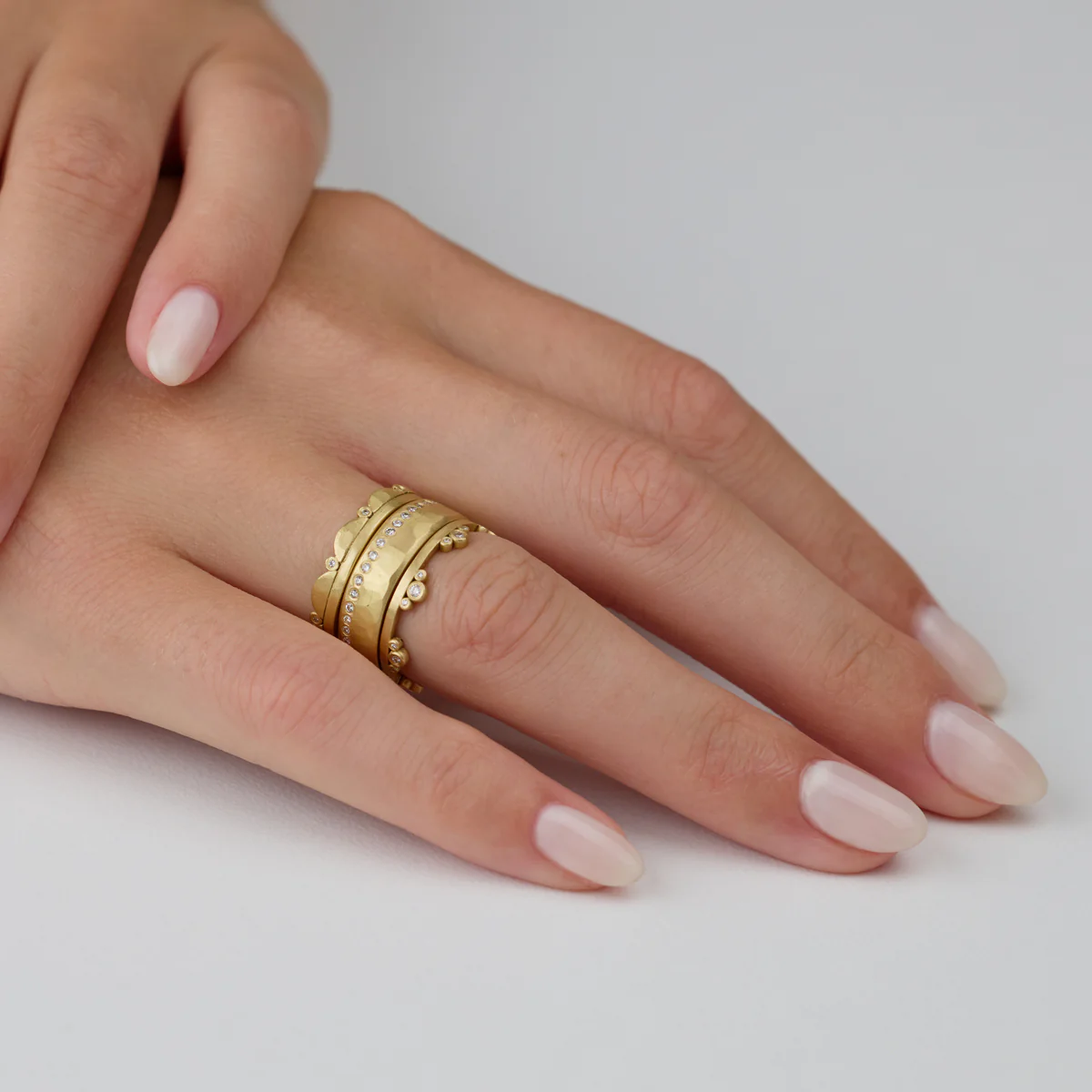 Hammered Diamond Line Band - Image 3