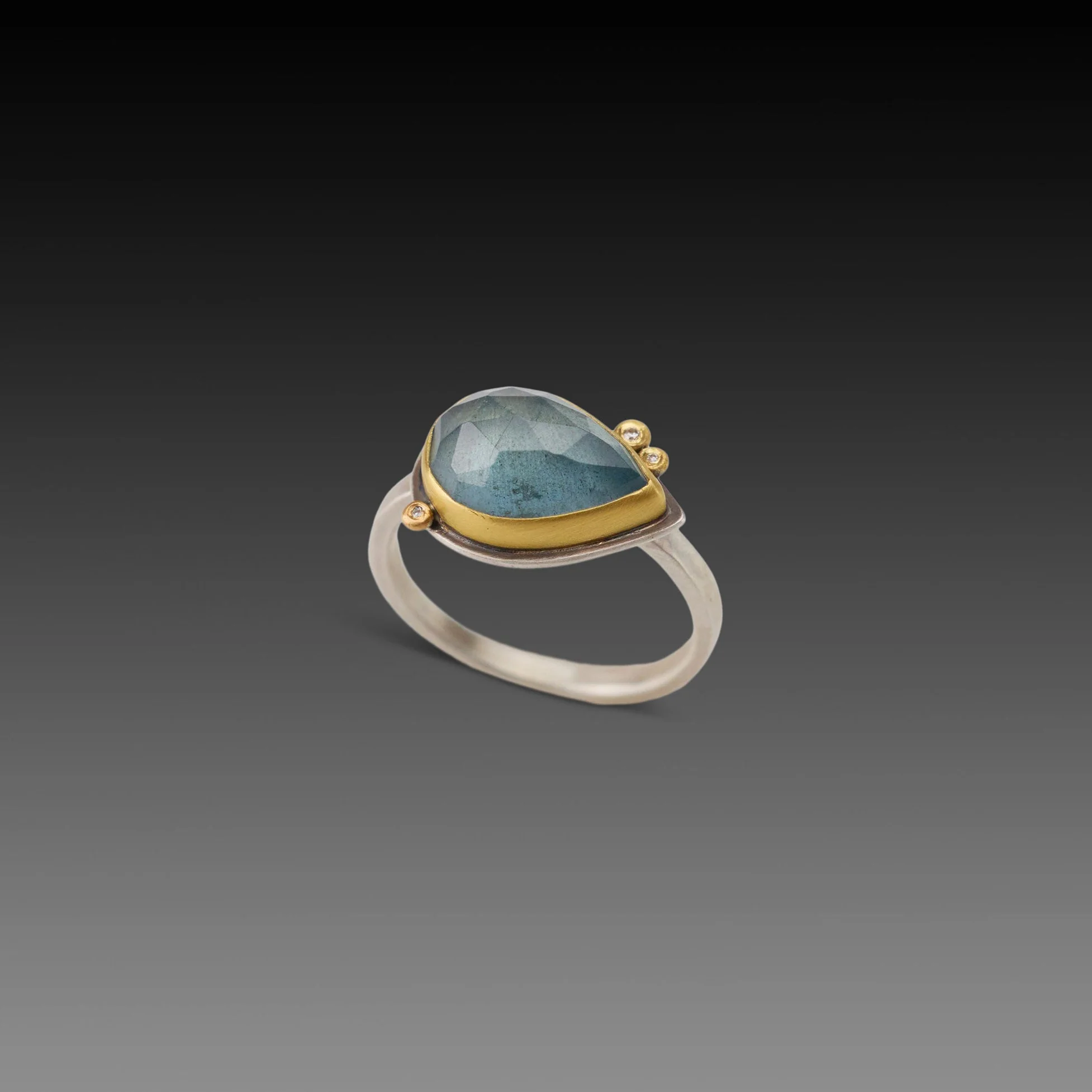 Moss Aquamarine Ring - Image 3
