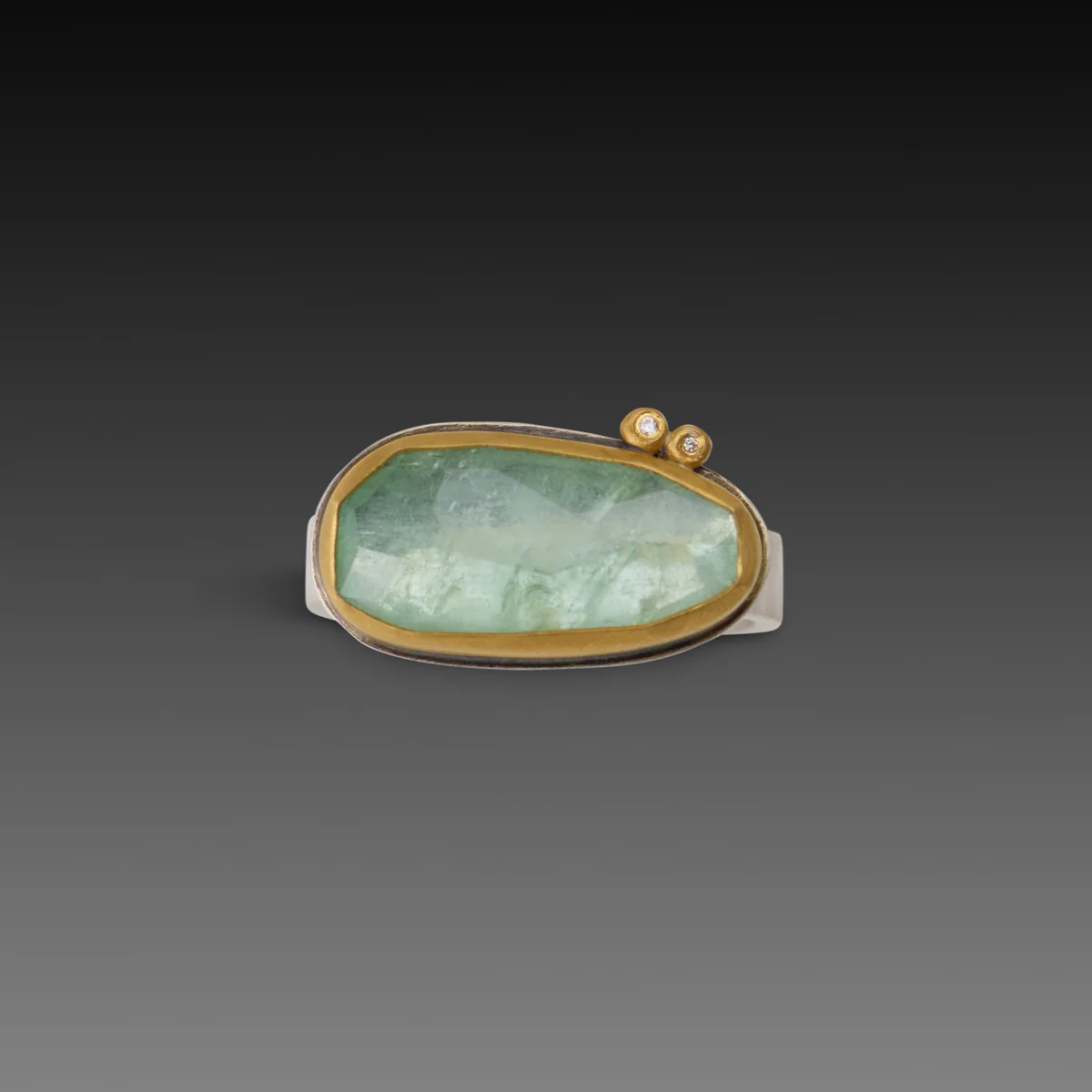 Rose Cut Beryl Ring - Image 3