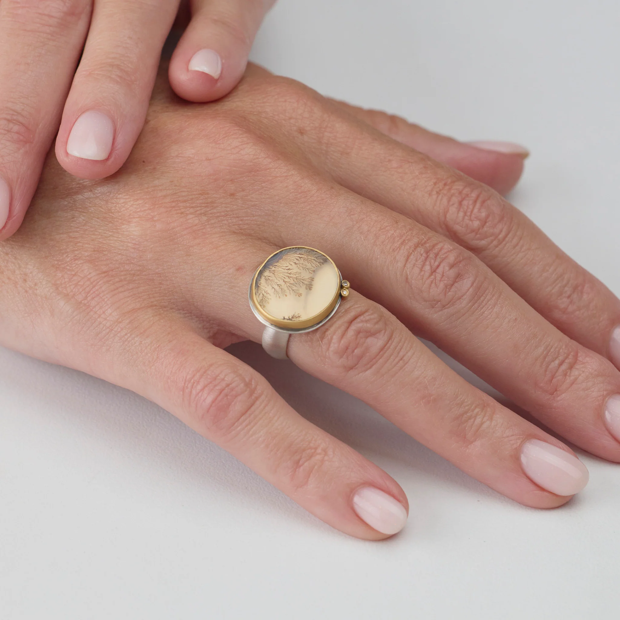 Round Dendritic Agate Ring with Diamonds - Image 2