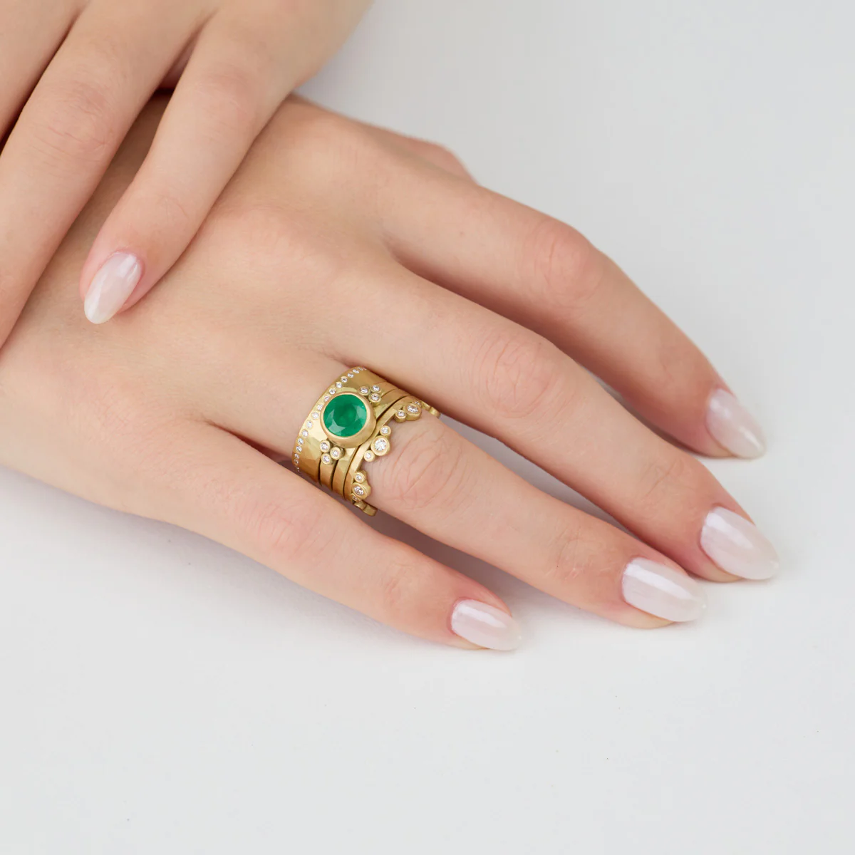 Round Emerald Ring - Image 4