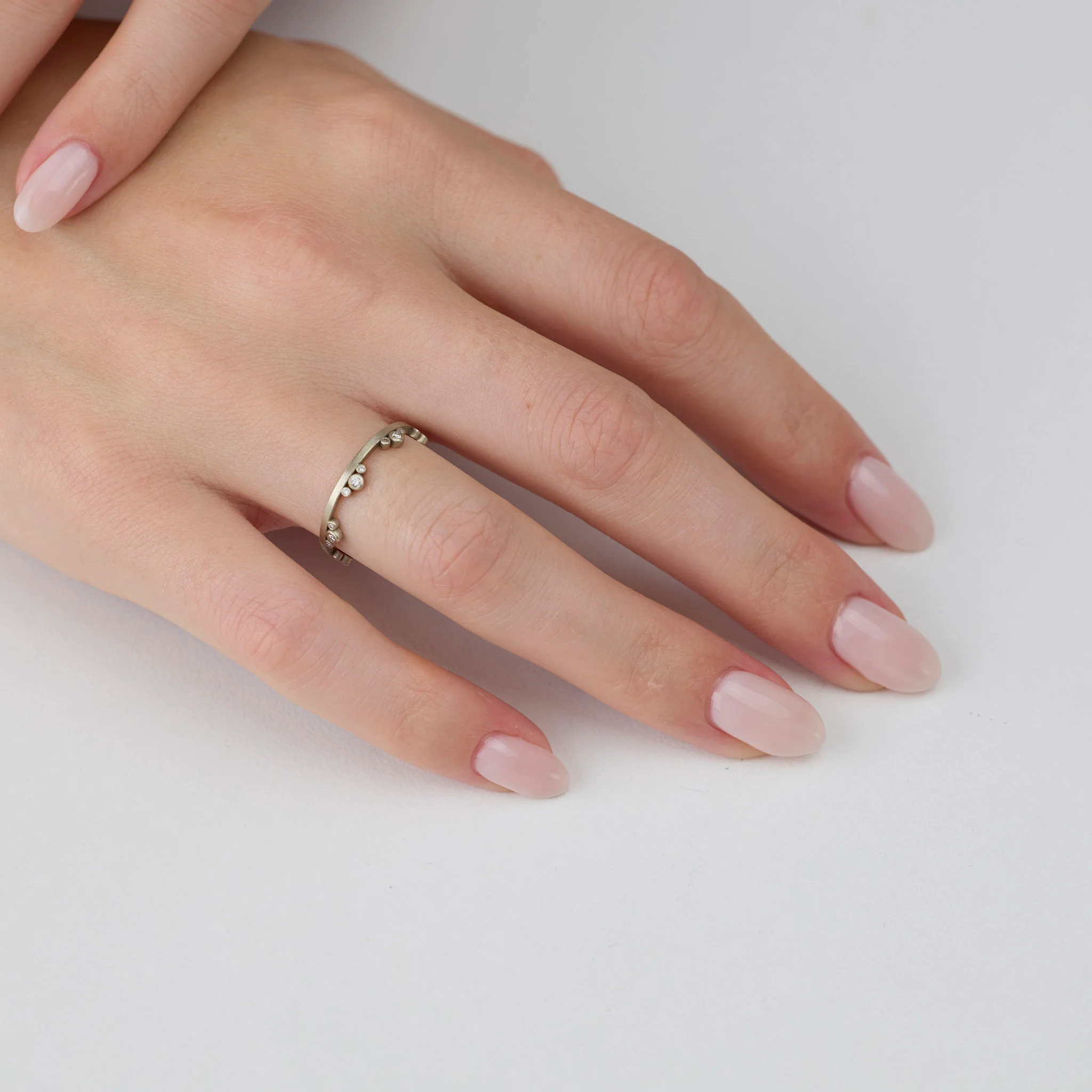 Small Diamond Side Trios Band in White Gold - Image 2